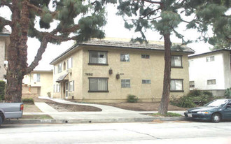 7652 Pickering Ave Apartments