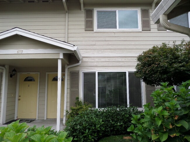 property at 693 32nd St