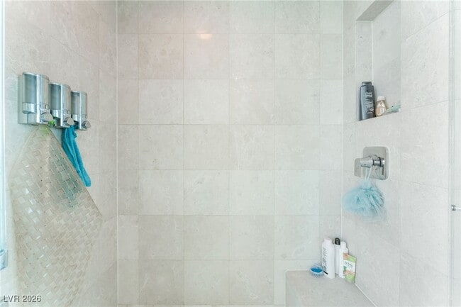 322 Karen Ave in Las Vegas, NV - Building Photo - Building Photo