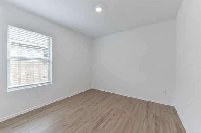 property at 24211 Breckenridge Pass Ln