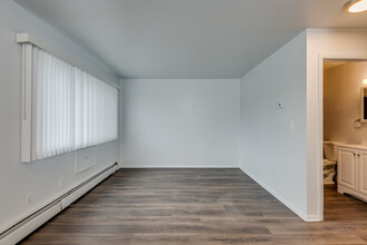 Marian Terrace Apartments in Milwaukee, WI - Building Photo - Interior Photo