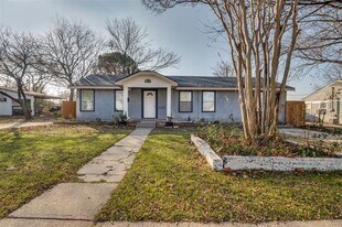 222 Moore St in Duncanville, TX - Building Photo