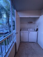 2820 N Oakland Forest Dr in Oakland Park, FL - Building Photo - Building Photo