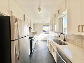 1575 E Appleton St in Long Beach, CA - Building Photo - Building Photo