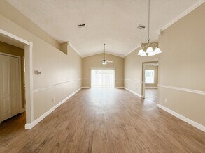 26849 Carla Pl in Lutz, FL - Building Photo - Building Photo