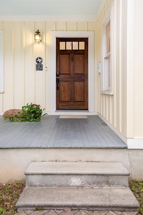 1208 Navasota St in Austin, TX - Building Photo