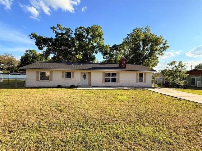 property at 5700 SE 4th St