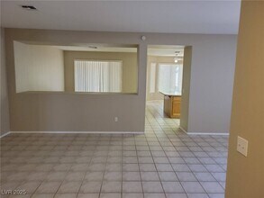 2106 Joy Creek Ln in Henderson, NV - Building Photo - Building Photo
