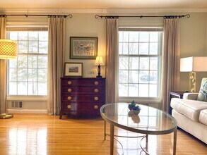 8 Buchanan Rd in Pittsford, NY - Building Photo - Building Photo