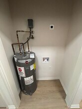 4800 W Lovers Ln in Dallas, TX - Building Photo - Building Photo