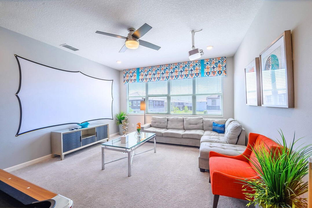 2567 Shanti Dr in Kissimmee, FL - Building Photo