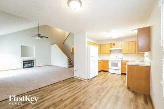 8333 Mira St in Columbus, OH - Foto de edificio - Building Photo