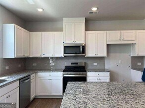 420 Pt Pl Dr in Loganville, GA - Building Photo - Building Photo