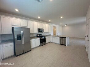 10467 W Washburn St in Marana, AZ - Building Photo - Building Photo