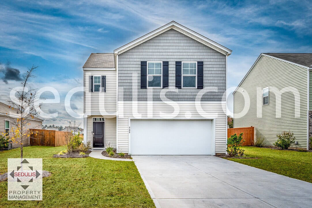 509 Sybilwood Ln in Summerville, SC - Building Photo