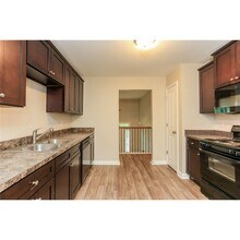 7070 Felton Ln in Mableton, GA - Building Photo - Building Photo