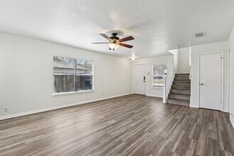 16216 Ike Ln in Selma, TX - Building Photo - Building Photo