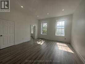 82 King St W in Cobourg, ON - Building Photo