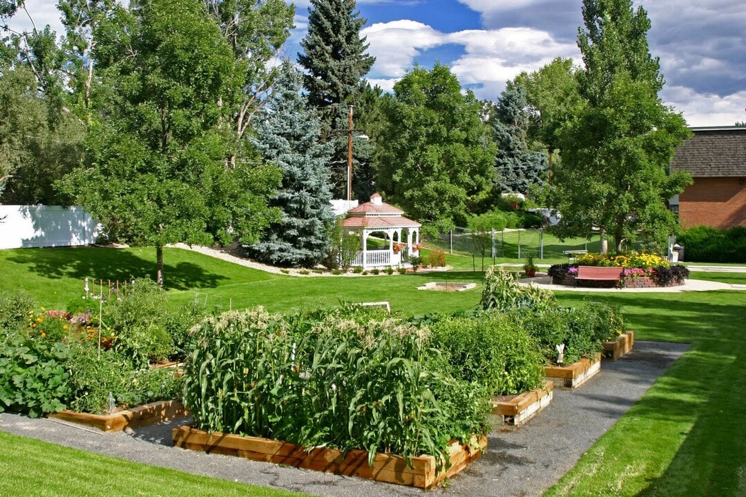 Heritage Apartments in Arvada, CO - Foto de edificio