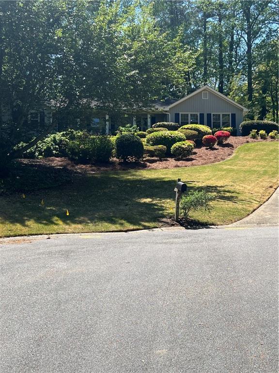 2461 Spring Field Ct in Marietta, GA - Foto de edificio - Building Photo