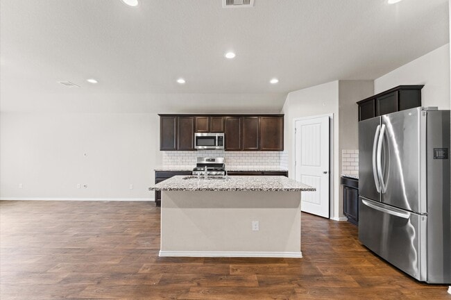 property at 919 Bright Lotus Ln