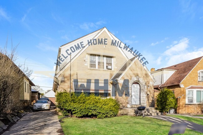 3013-3015-3015 N 60th St in Milwaukee, WI - Building Photo - Building Photo
