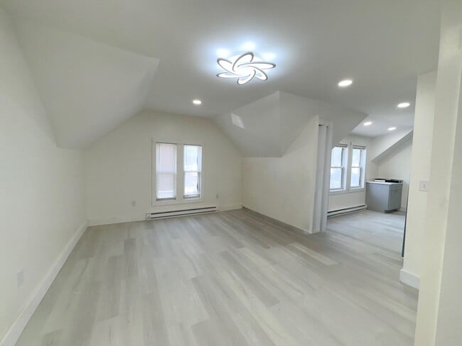 property at 930 S Franklin St