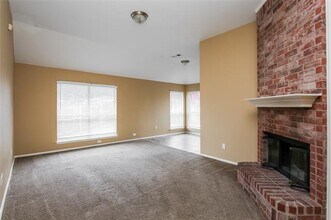 735 Kristi Ln in Cedar Hill, TX - Building Photo - Building Photo