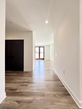 859 S Lucerne Blvd, Unit PH #2 in Los Angeles, CA - Foto de edificio - Building Photo