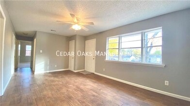 2400 Dogwood Pl in Springdale, AR - Building Photo - Building Photo