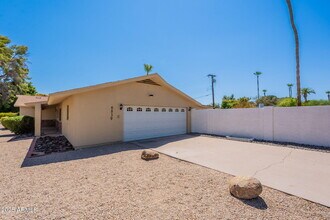 6839 E Montecito Ave in Scottsdale, AZ - Building Photo - Building Photo
