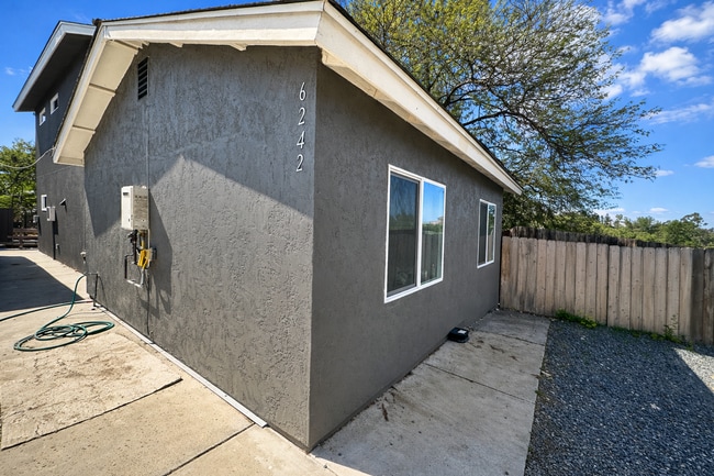 6242 Adobe Dr in San Diego, CA - Building Photo - Building Photo