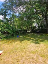 2060 Elm St in Manchester, NH - Building Photo - Building Photo