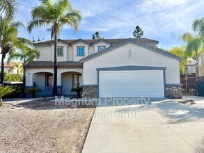 8182 Bon View Dr in Riverside, CA - Building Photo - Building Photo