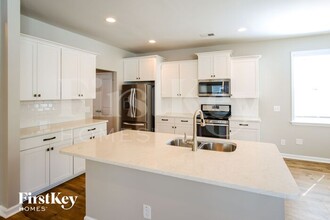 93 Crossandra Ave in Summerville, SC - Foto de edificio - Building Photo