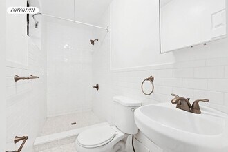 1270 Amsterdam Ave in New York, NY - Building Photo - Building Photo