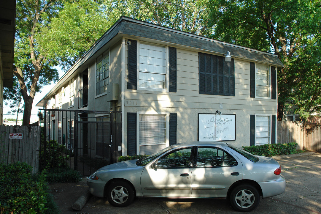 Barbary Lane Apartments in Dallas, TX - Foto de edificio