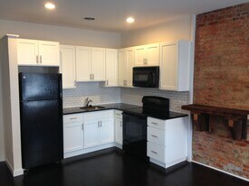 200 Bridge St in Phoenixville, PA - Building Photo