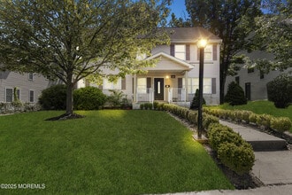 39 Lapsley Ln in Lakewood, NJ - Building Photo - Building Photo