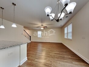 105 Doral Blue Dr in Summerville, SC - Building Photo - Building Photo