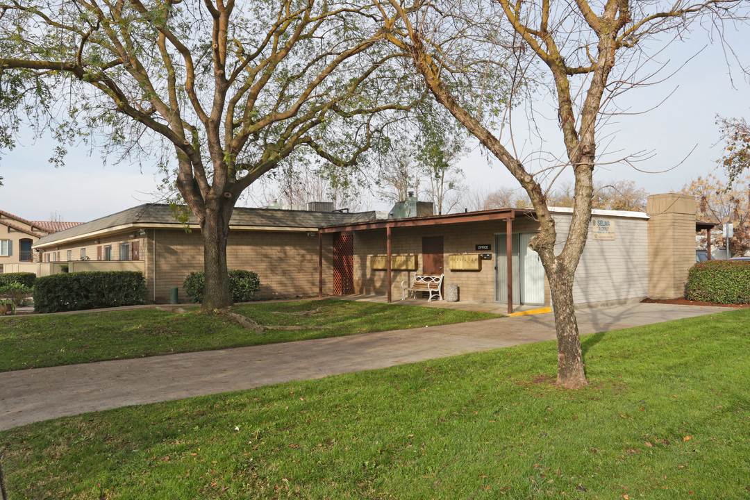 Selma Elderly in Selma, CA - Building Photo