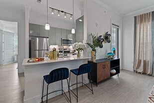 Reveal at Onion Creek in Austin, TX - Building Photo