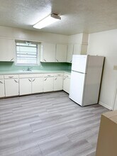 1203 Batts St in Bryan, TX - Building Photo - Building Photo