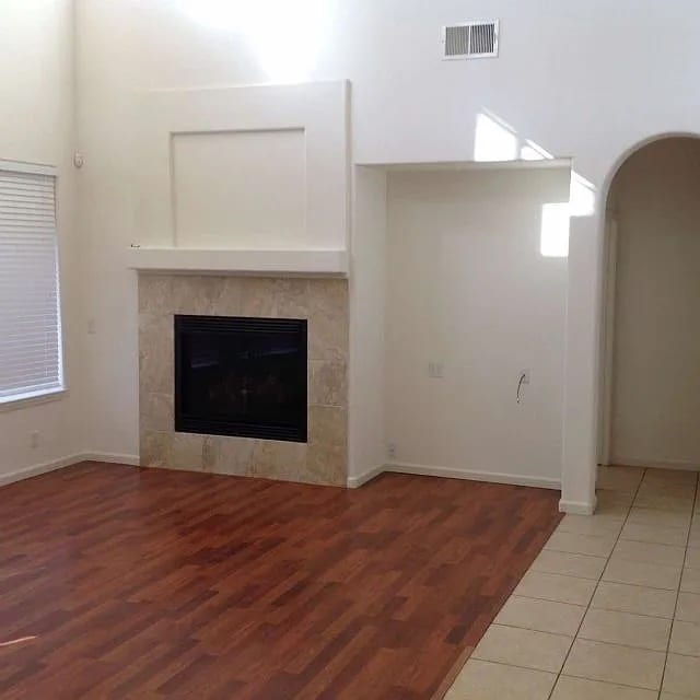 814 Round Hill Dr in Merced, CA - Foto de edificio - Building Photo