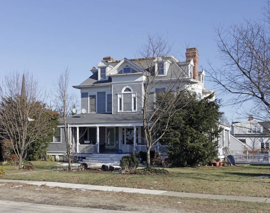 29 Ocean Ave in Islip, NY - Foto de edificio