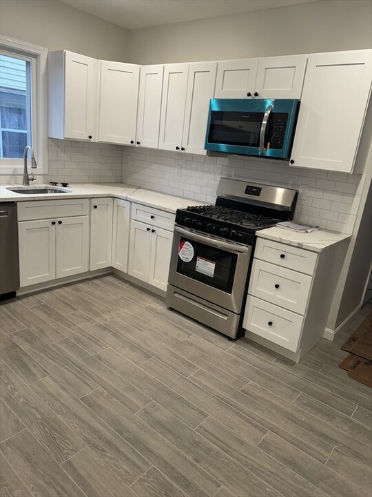 40 Temple St, Unit 1 in Somerville, MA - Building Photo