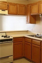 1301 S Tyler St in Beeville, TX - Building Photo - Building Photo