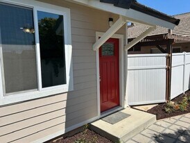 24445 Leafwood Dr in Murrieta, CA - Building Photo