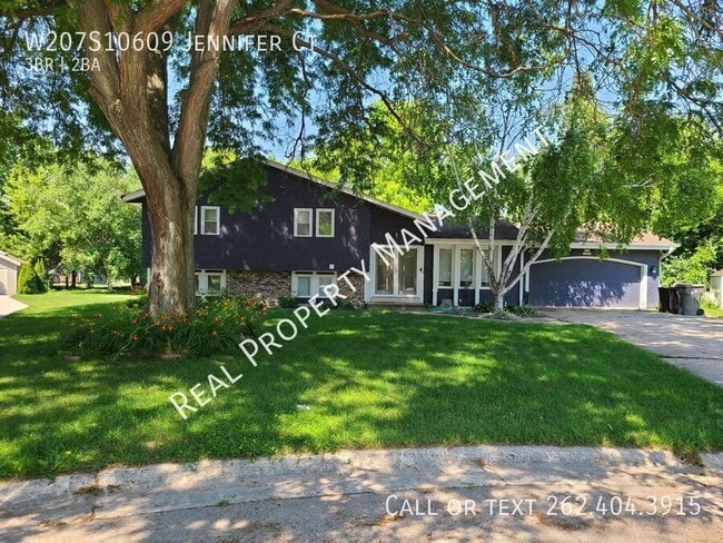 property at W207S10609 Jennifer Ct
