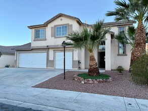 835 Vineyard Vine Way in North Las Vegas, NV - Building Photo - Building Photo